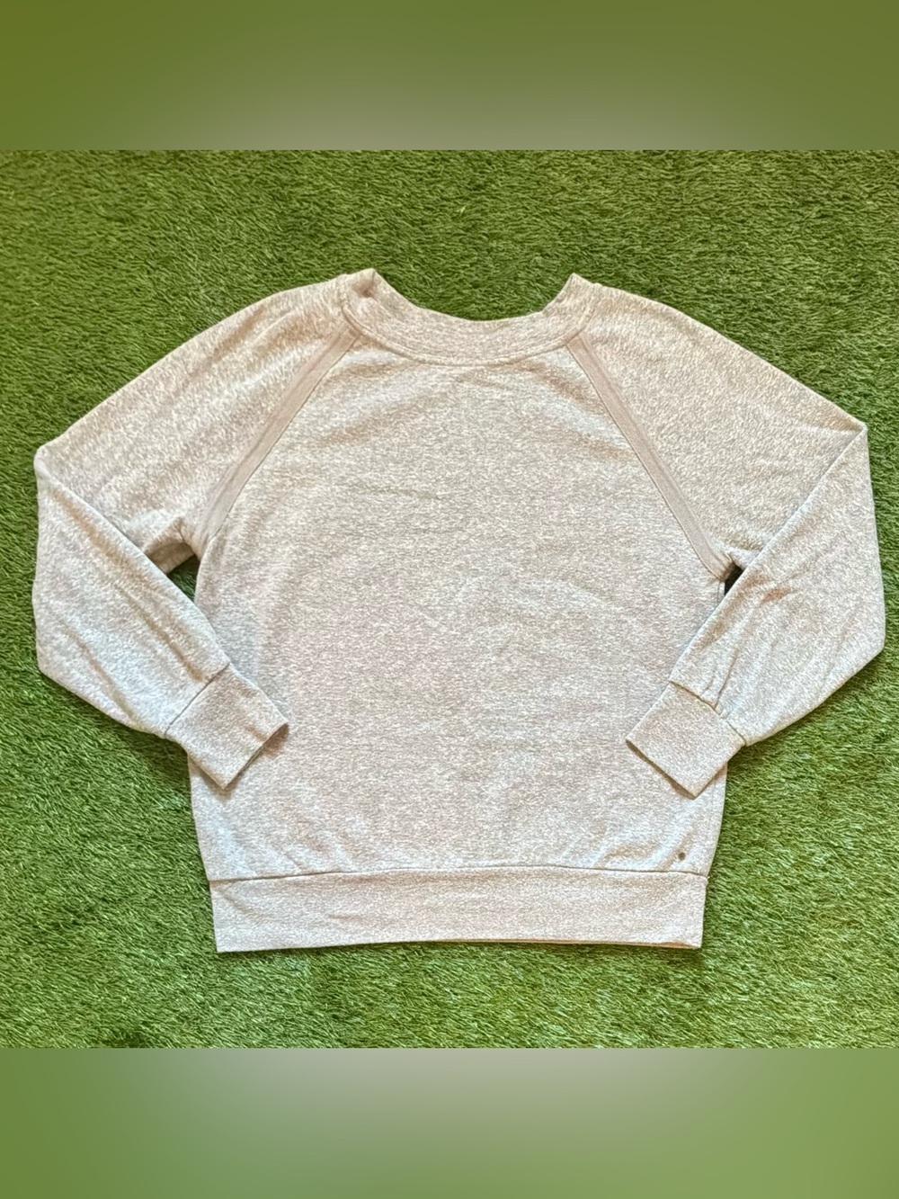 Sustainable Quality Heather Grey Raglan Crewneck Sweatshirt